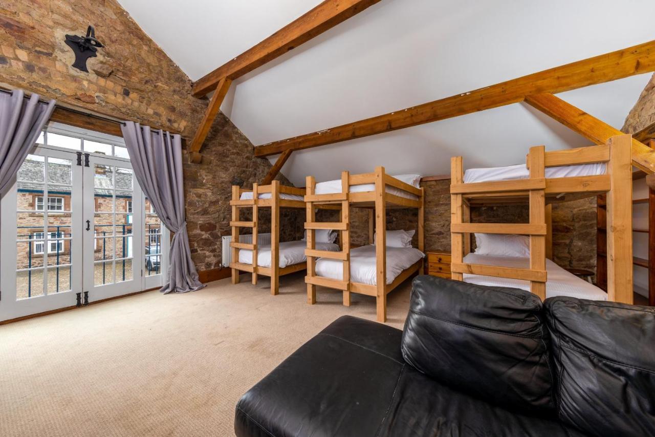 Muncaster Castle Coachman'S Quarters Bed and Breakfast Ravenglass Eksteriør billede