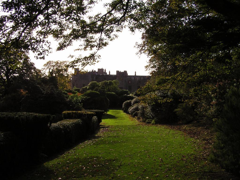 Muncaster Castle Coachman'S Quarters Bed and Breakfast Ravenglass Eksteriør billede