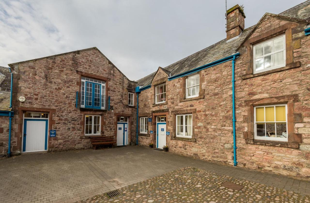 Muncaster Castle Coachman'S Quarters Bed and Breakfast Ravenglass Eksteriør billede